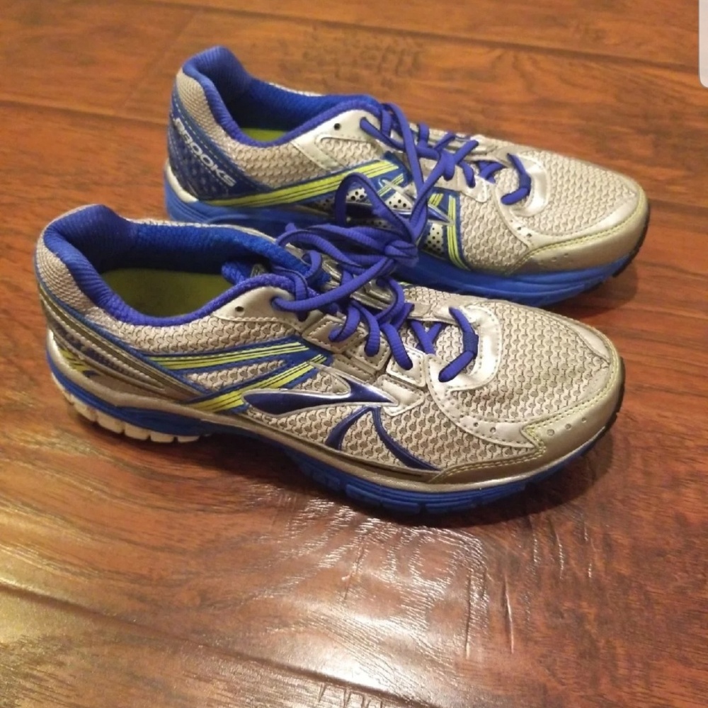 Men blue & silver Brooks Defyance 7
